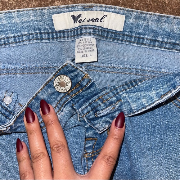 Low Rise Skinny Jeans - Picture 9 of 9